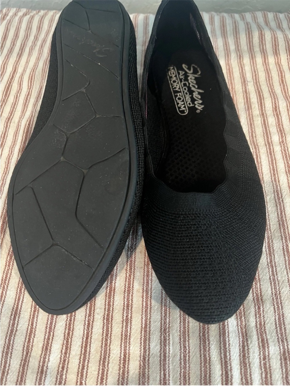 Skechers Black Knit Slip-On Ballet Flats 8.5 - Picture 2 of 5